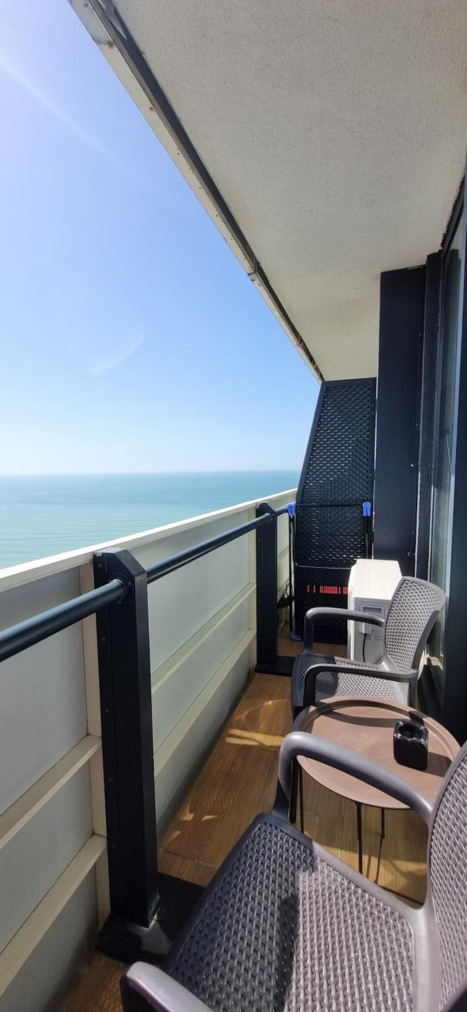 Sea View Apartments In Orbi City Batumi Exteriör bild